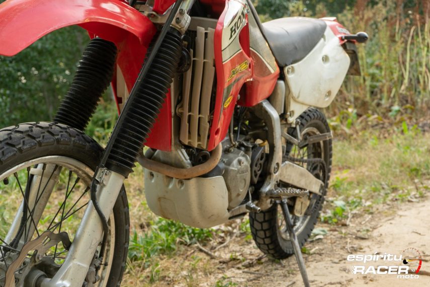 Prueba Honda XR 650 R 75