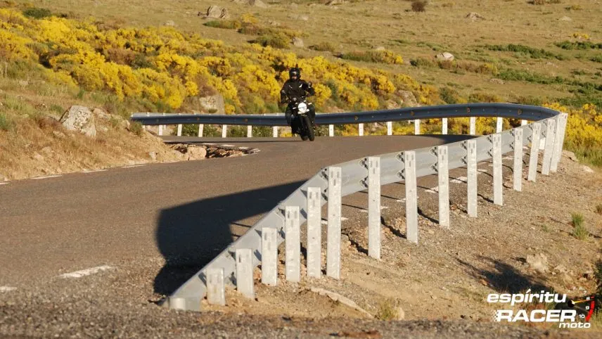 Prueba Husqvarna Svartpilen 125 01