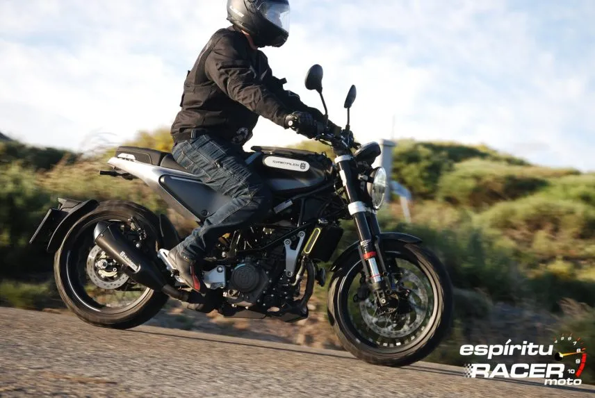 Prueba Husqvarna Svartpilen 125 05