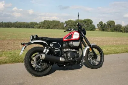 Yamaha SCR 950 04