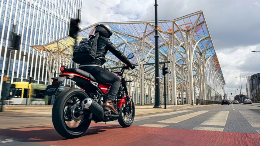 Yamaha XSR 125 06