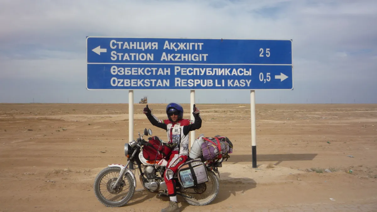 no le digas a mama que me he ido a mongolia en moto 2