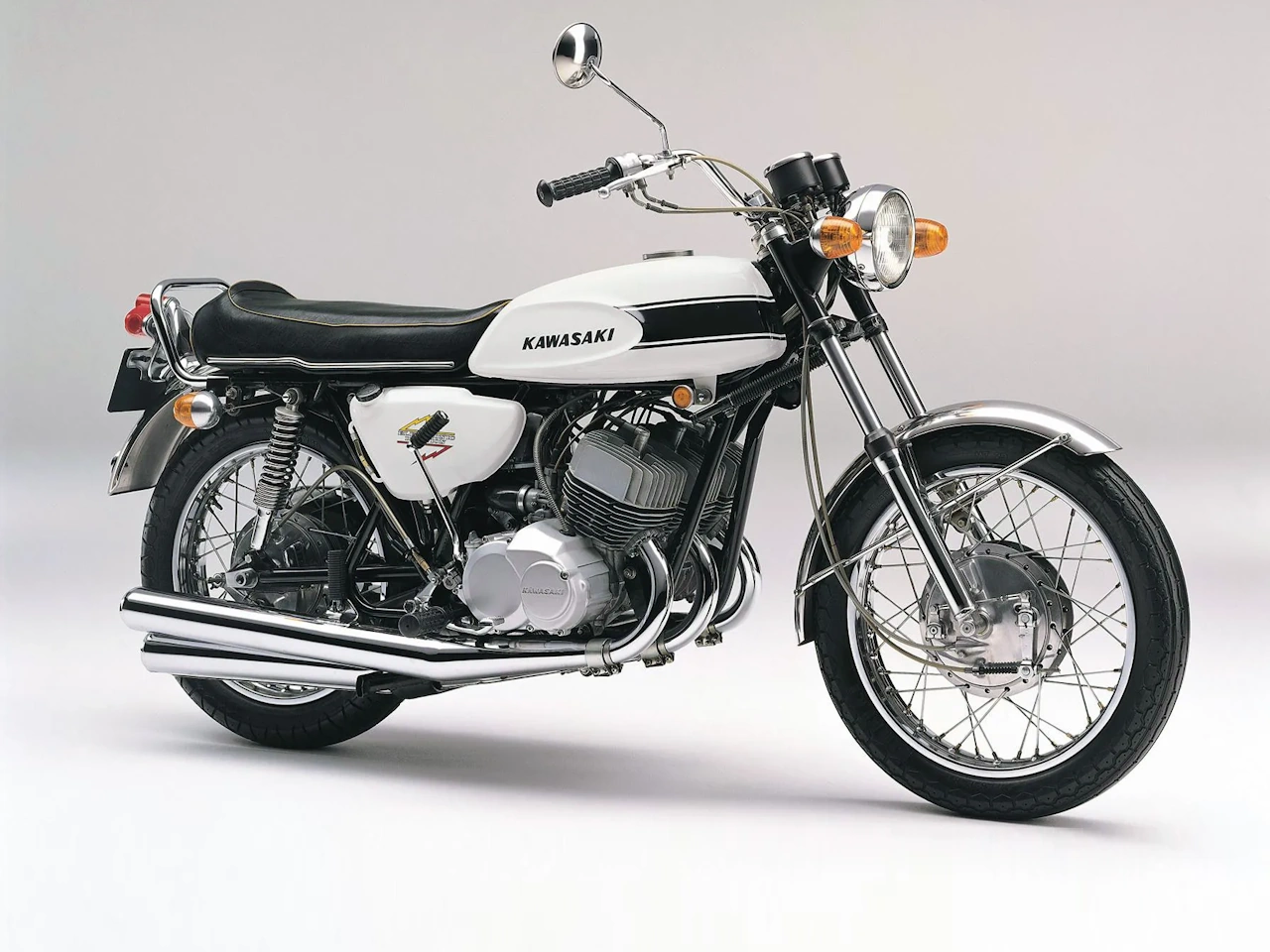 Moto del día: Kawasaki H1 500 Match III