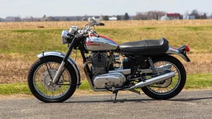 royal enfield interceptor 1968 (1)