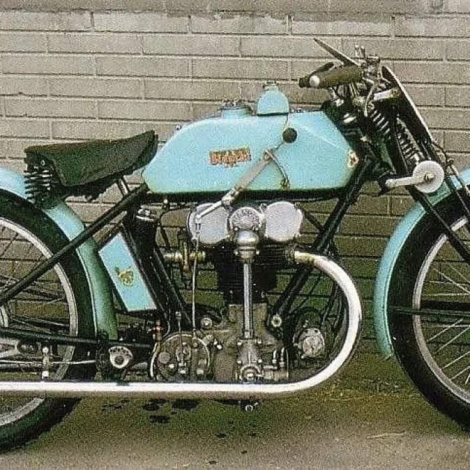 Bianchi Freccia Celeste 350cc イタリア プラモデル The Great Canadian Model Builders Web Page!: 1927 Bianchi