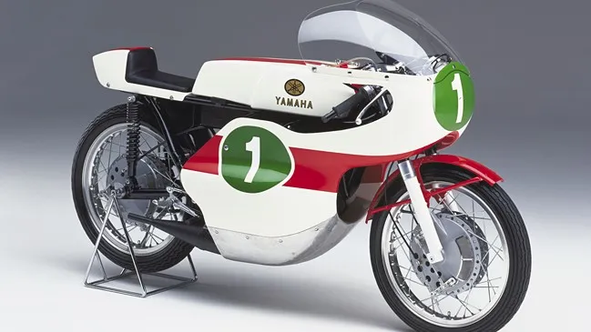 Moto del día: Yamaha RD56