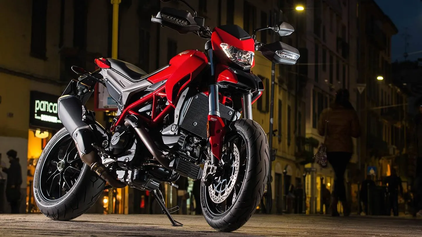 Moto del día: Ducati Hypermotard 939