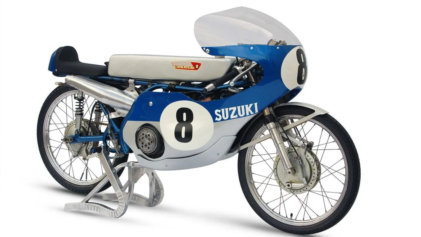 Moto del día: Suzuki RK67