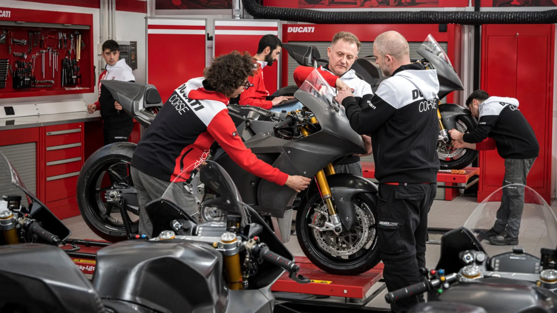 Comienza la producción de la Ducati V21L