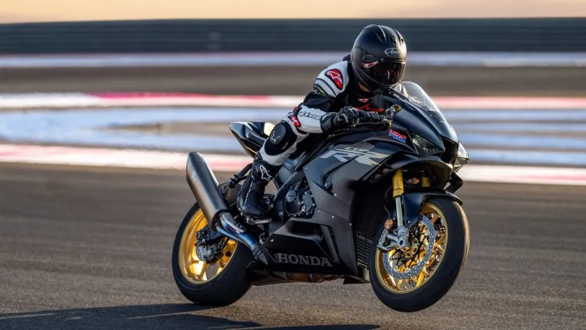 HONDA CBR1000RR R FIREBLADE SP (2)