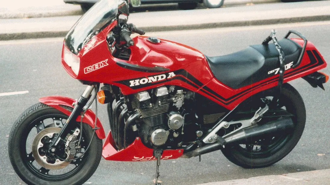 Moto del día: Honda CBX 750 F (RC17)