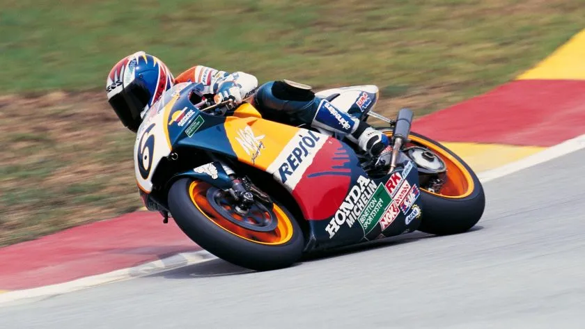 honda nsr 500 v (1)