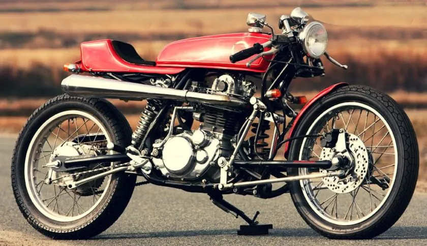 Yamaha SR 400 by Skull Motorcycle