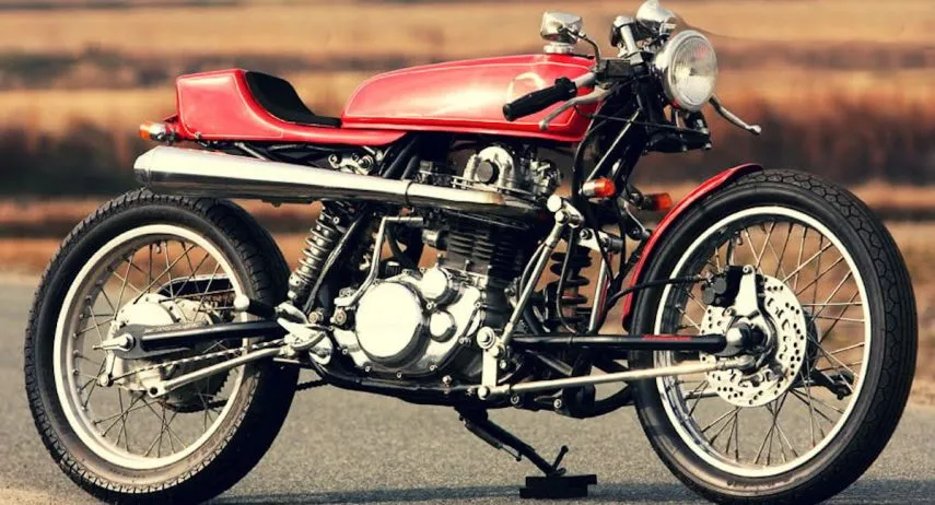 Yamaha SR 400 by Skull Motorcycle