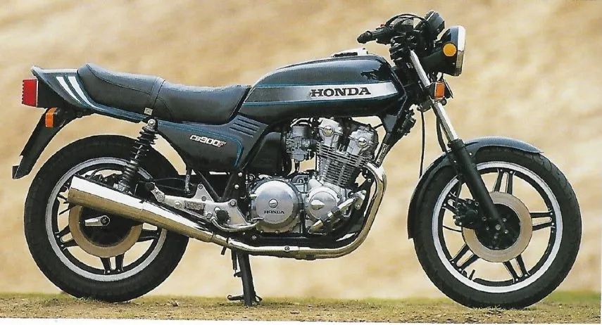 Honda CB900 F (2)