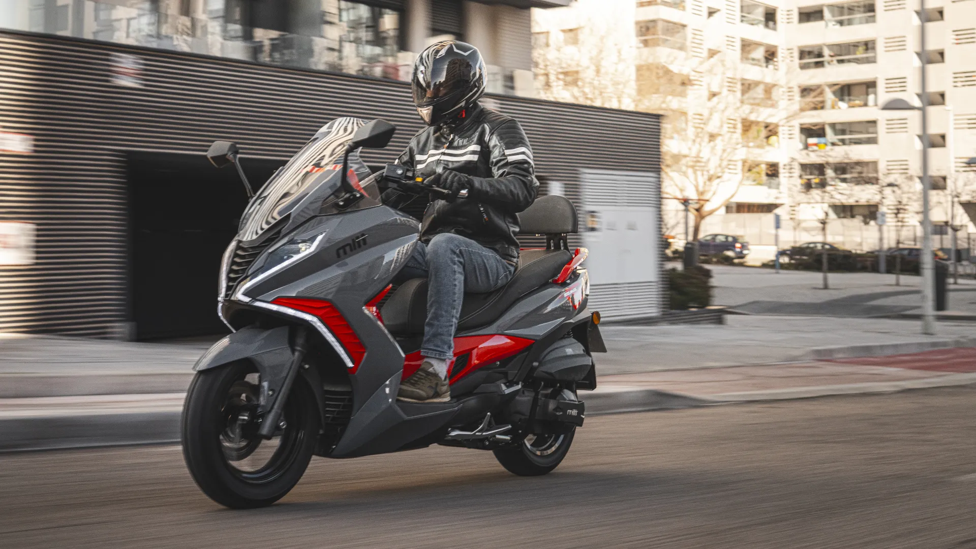 Si quieres un scooter para el A2, el nuevo MITT GT-Max 330 podría ser tu elección