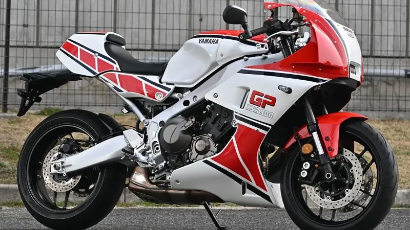 Yamaha XSR900 GP replica kit (3)