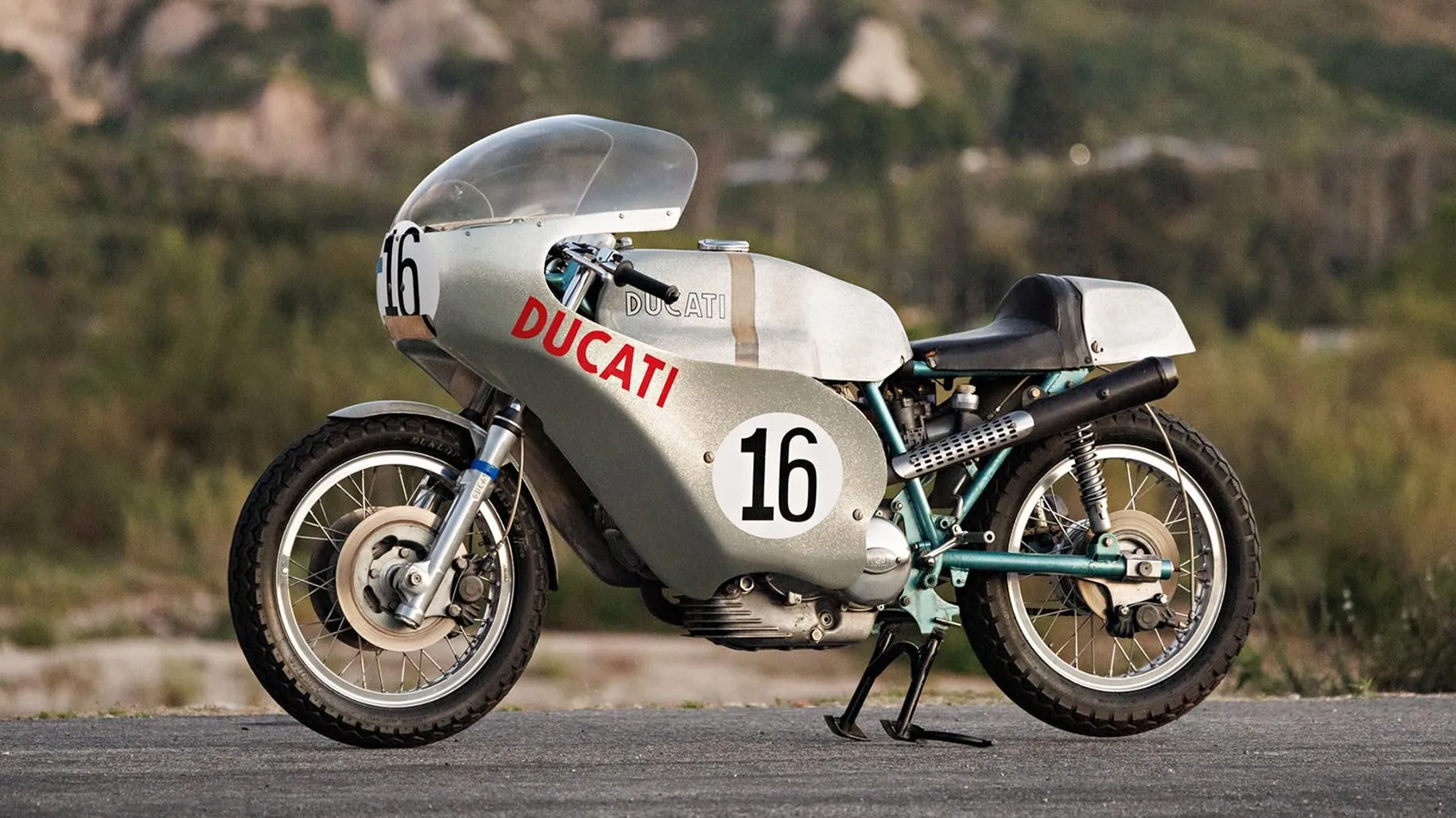 Esta impresionante Ducati 750 Imola Desmo se ha subastado recientemente