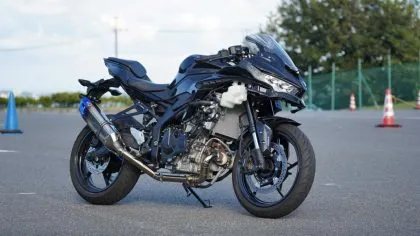 kawasaki-zx-25r-turbo-1-