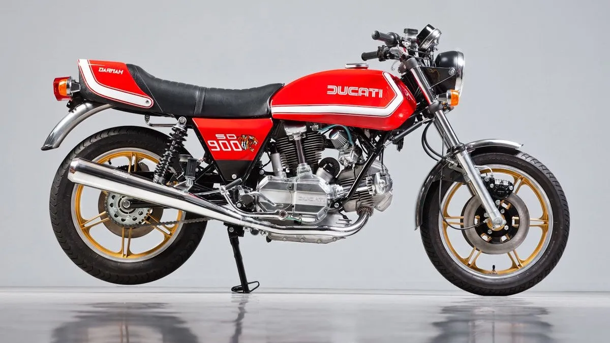 Moto del día: Ducati 900 Darmah Sport