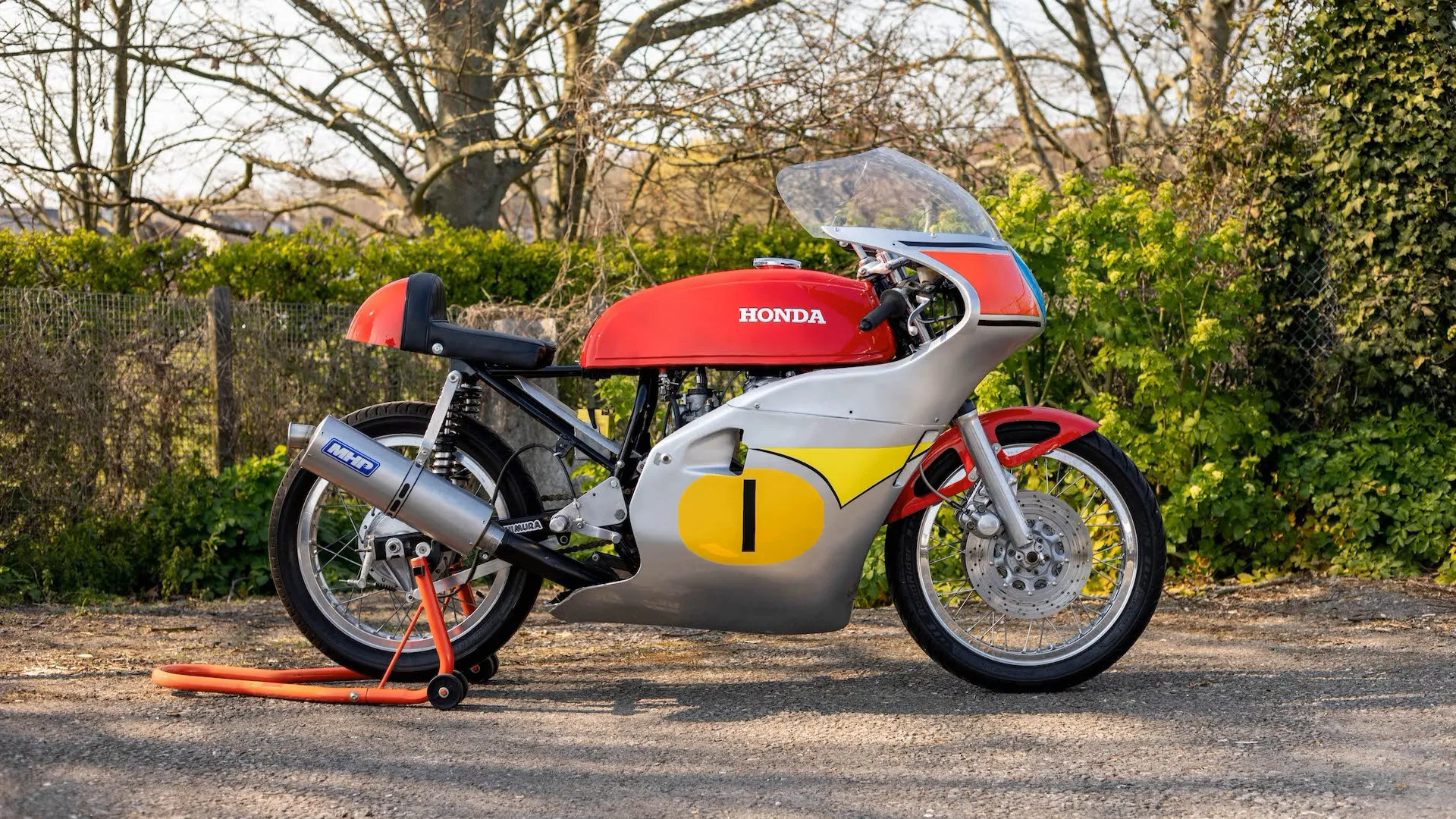 Honda CB500 racer bike by Brian Brownrigg