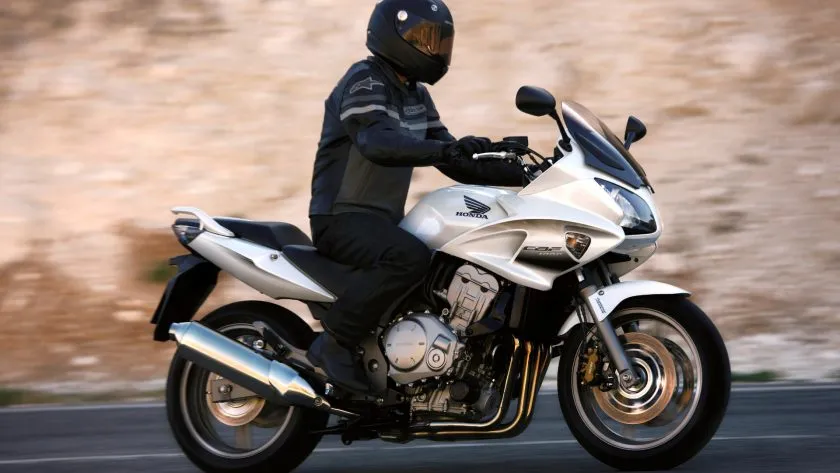 Honda CBF 1000 (1)