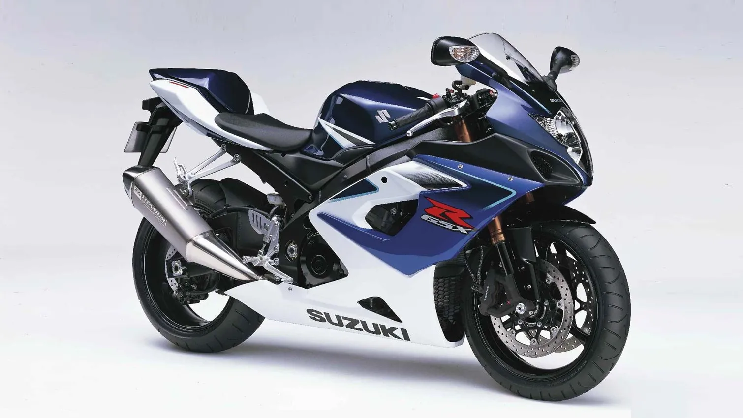 Moto del día: Suzuki GSX-R1000 (K5)