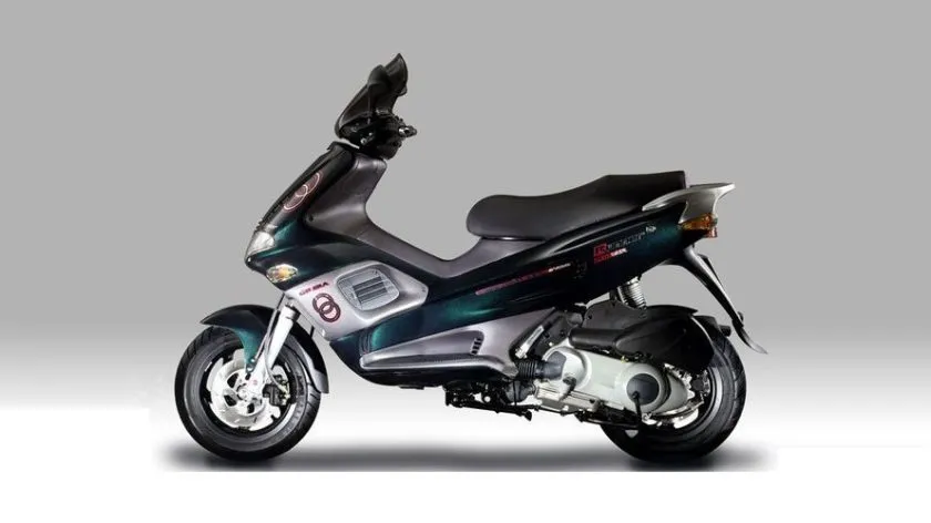 Gilera Runner 180 SP (1)