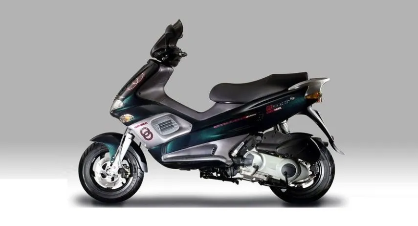 Gilera Runner 180 SP (1)