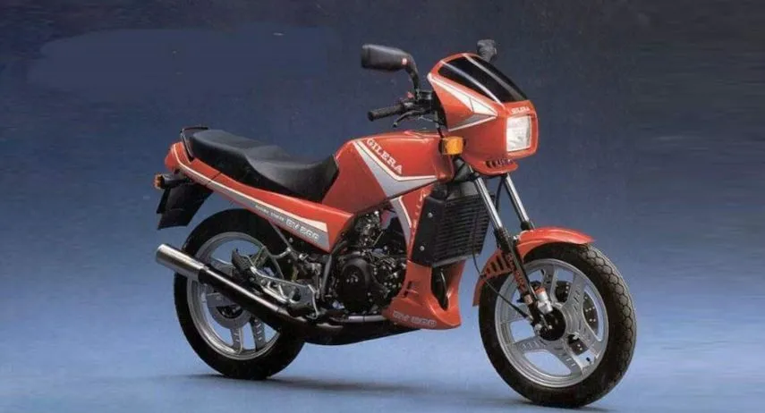 Gilera RV 200 (1)