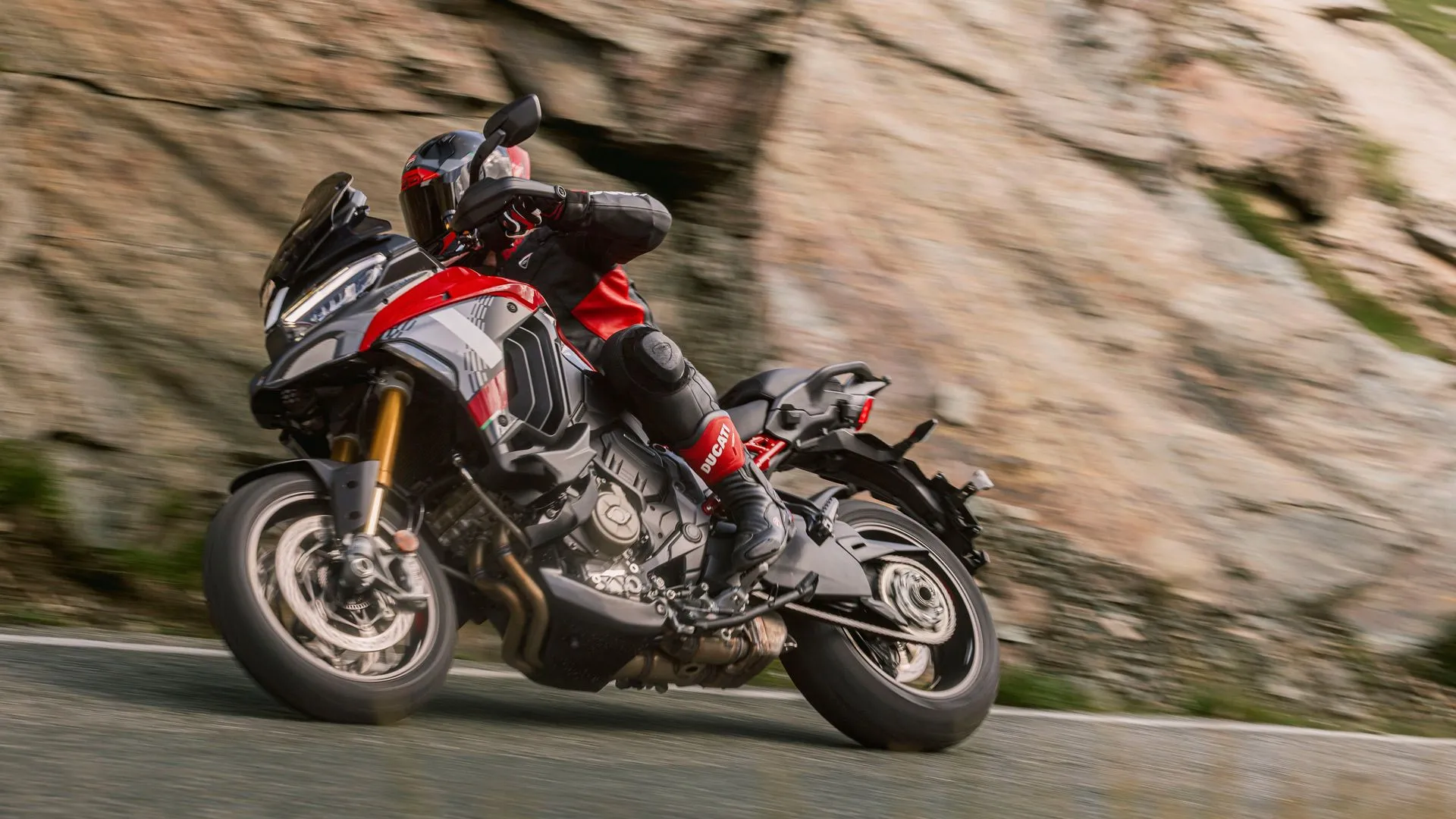 Ducati Multistrada V4 2025, una moto pensada para el futuro más cercano