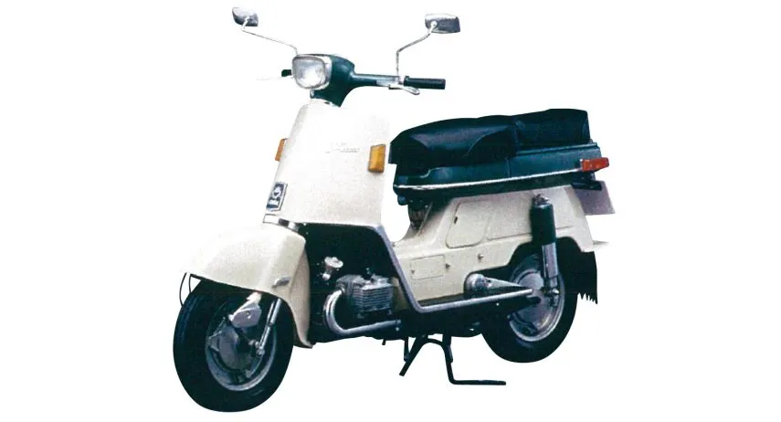 Honda Juno M85 (1)