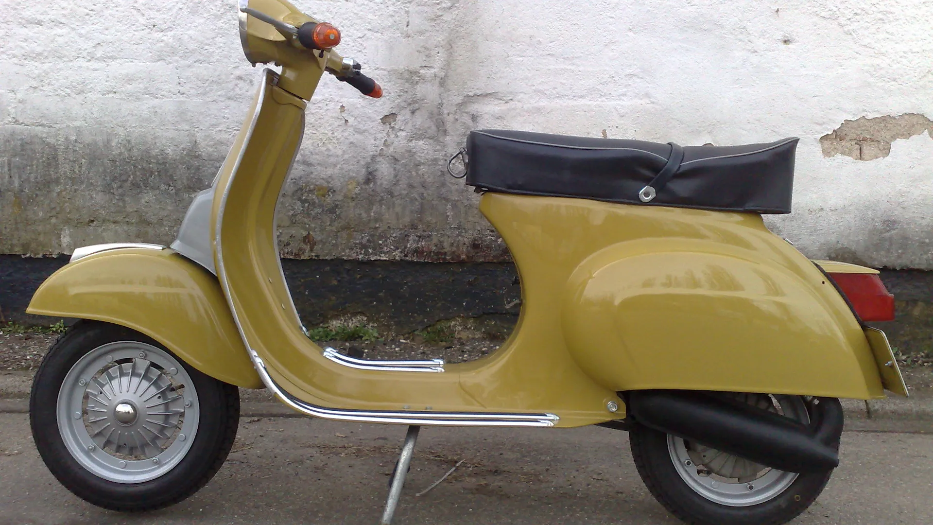 Moto del día: Vespa 50 SR