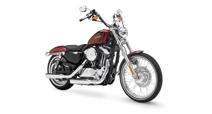 Harley Davidson Sportster XL1200V Seventy Two (1)