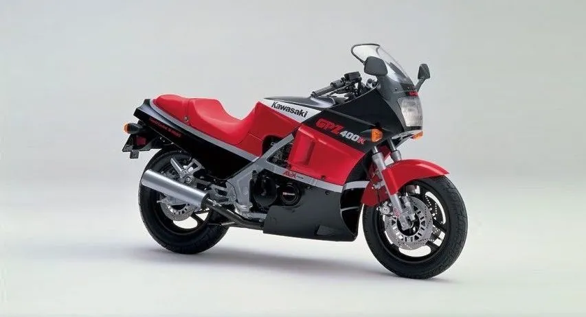 Kawasaki GPZ 400 R (1)