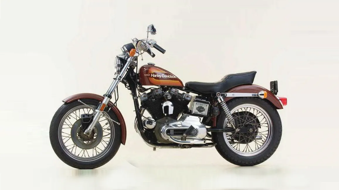 Moto del día: Harley-Davidson XLH 1000 Sportster