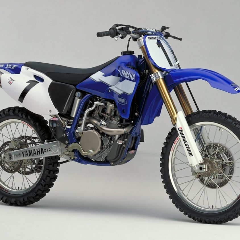 Moto del día: Yamaha YZ400F (1998) - espíritu RACER moto