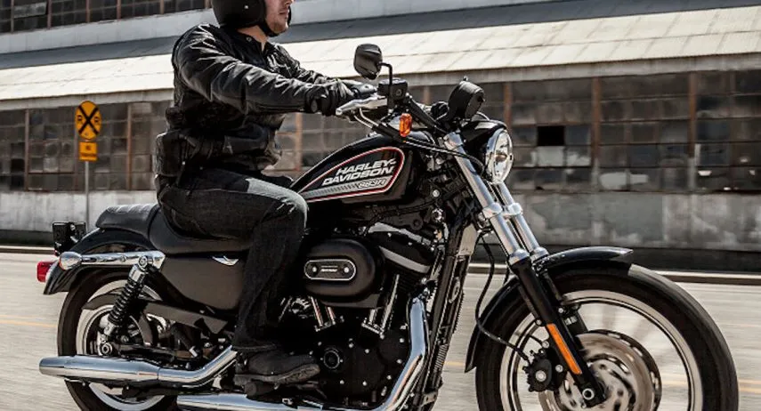 Harley Davidson XL883R Sportster (1)