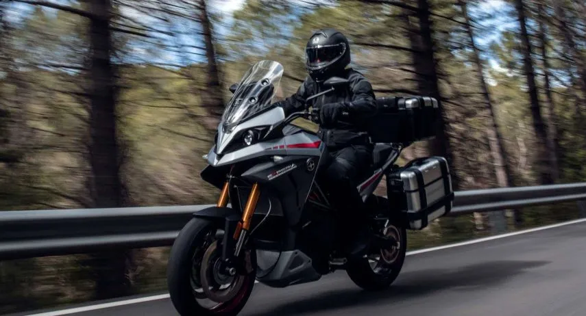 Energica Experia electrica touring