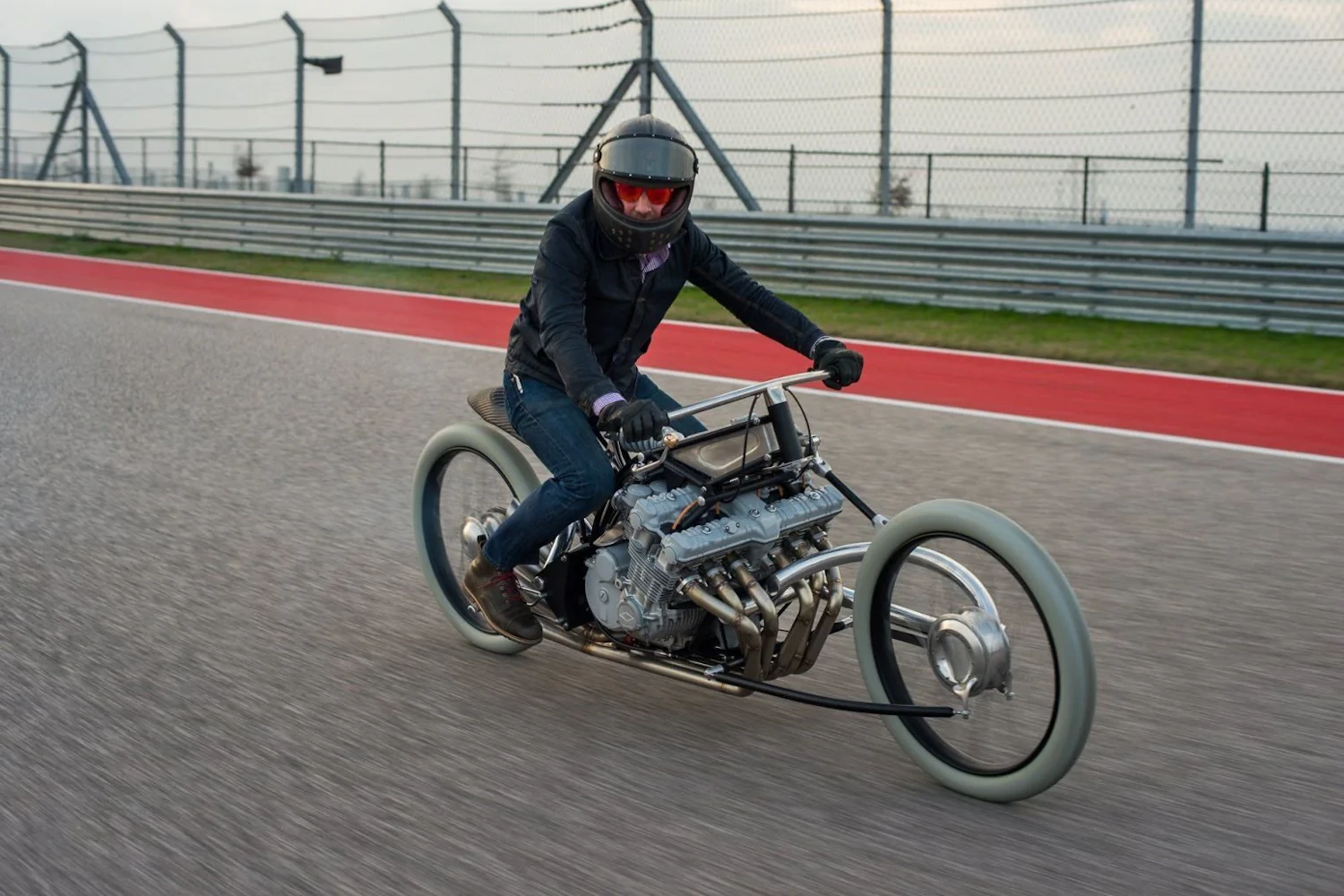 Moto del día: Revival The Six