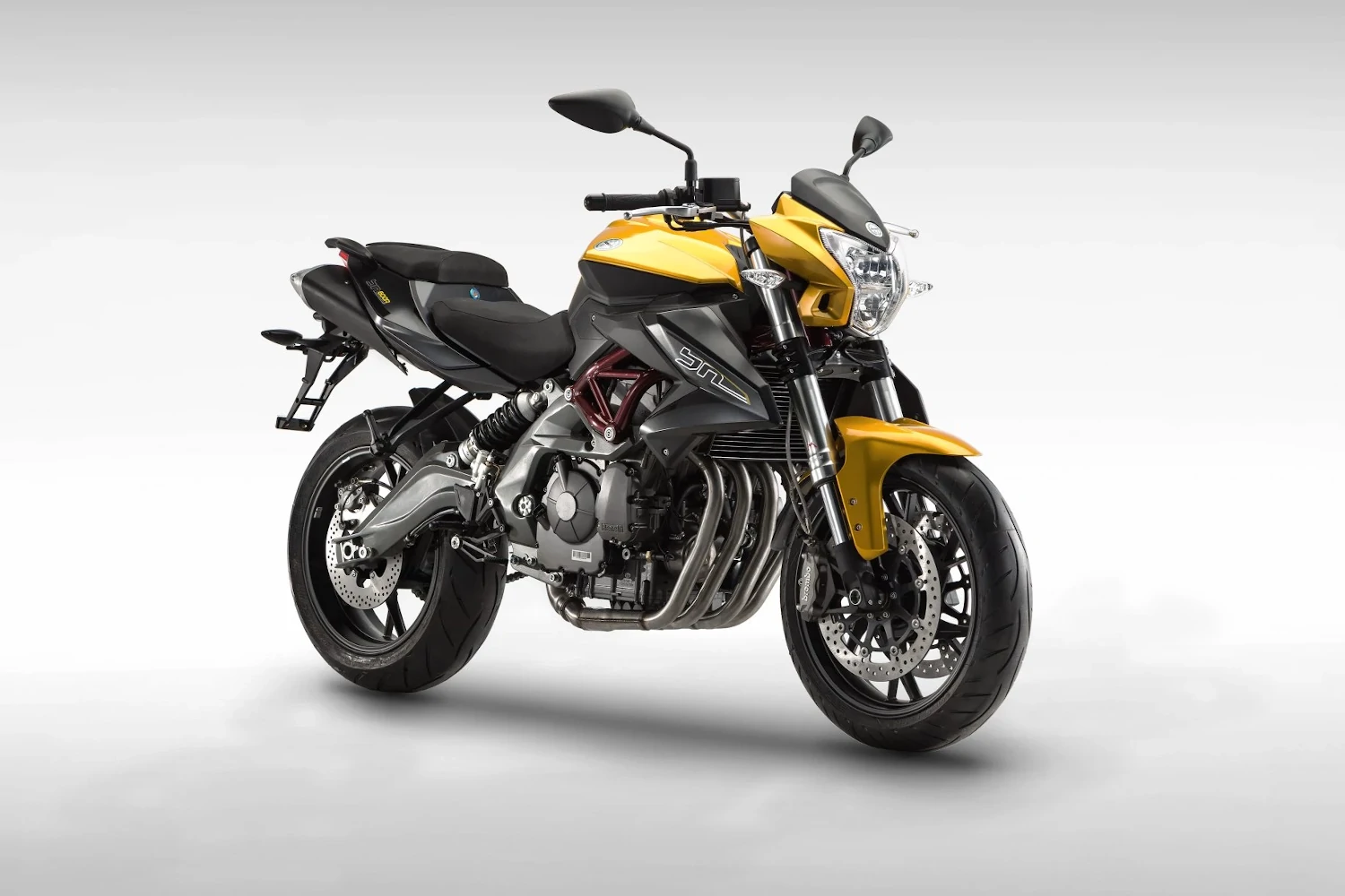 Benelli BN 600
