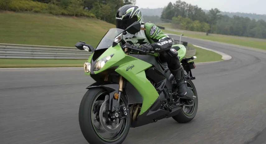 Kawasaki ZX 10R 2008 (1)