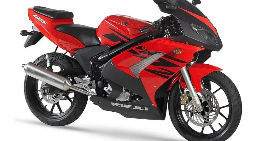 Rieju RS2 PRo 125 (1)