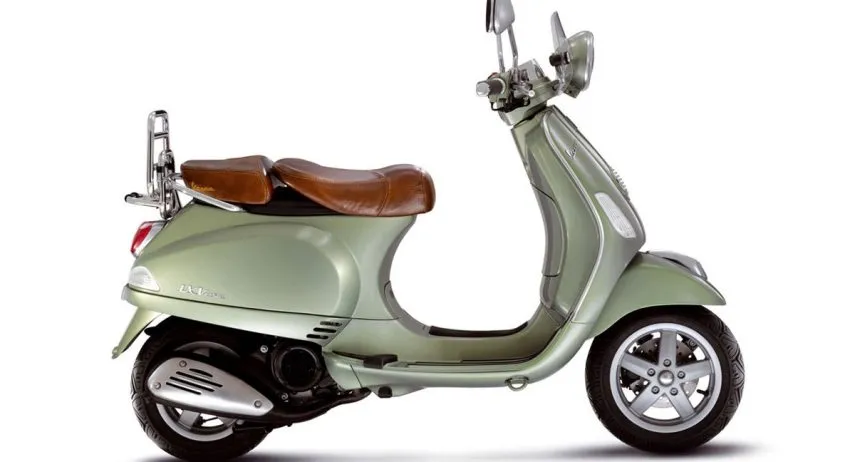 Vespa LXV 125 (2)