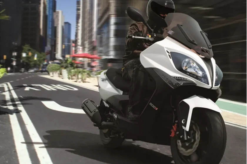 Kymco Xciting 500 R 2009 (1)