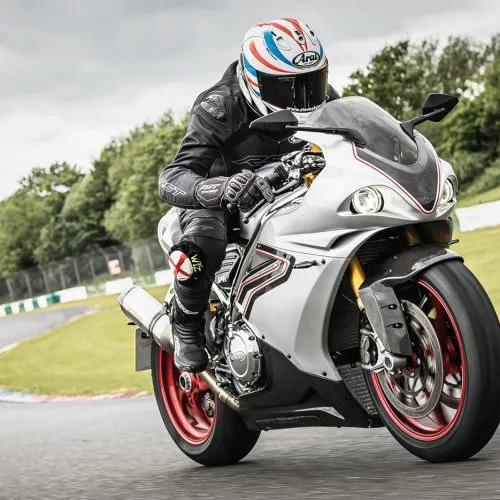 Norton V4SV (1)