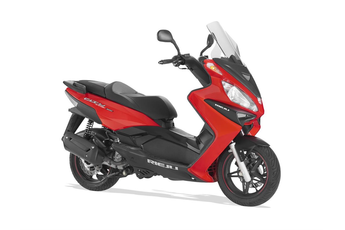 Moto del día: Rieju City Line 300