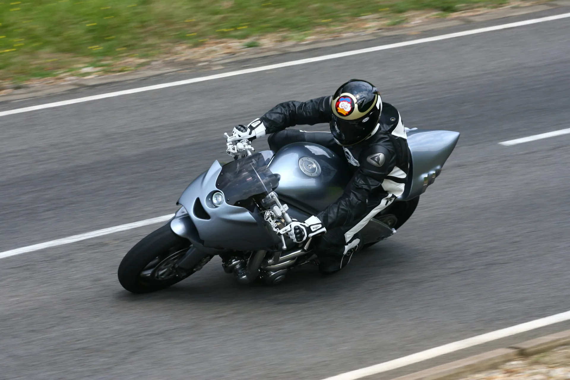 The ICON Sheene (3)