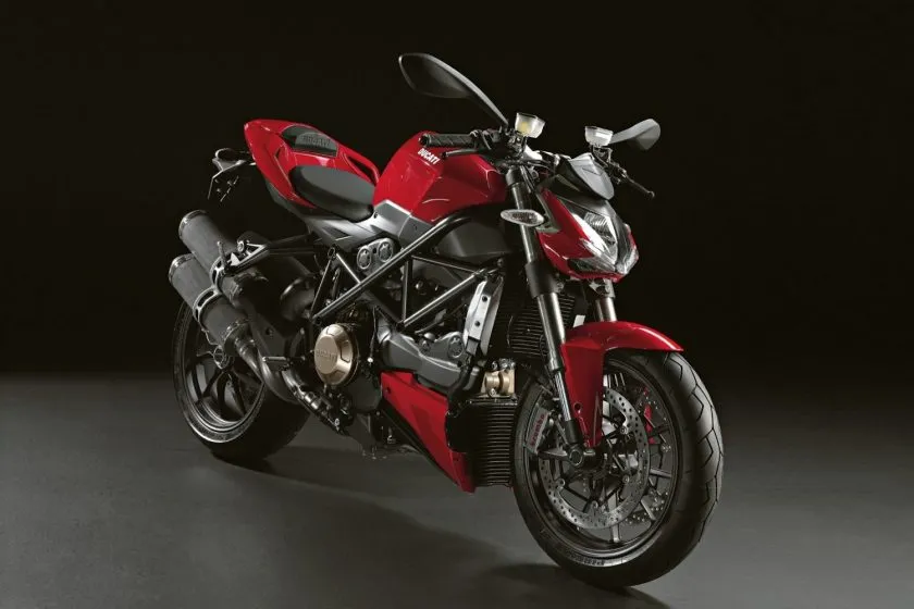 Ducai Streetefighter S 2009 roja