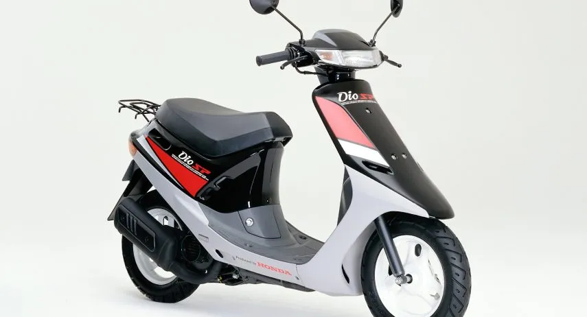 Honda Dio (1)